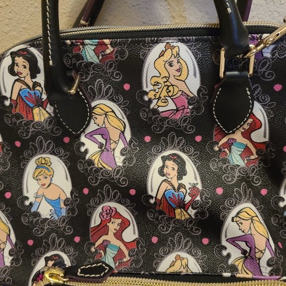 DOONEY & BOURKE  DOSNEY PRINCESS PURSE WITH MATCHING MINI WALLET - Picture 3 of 12